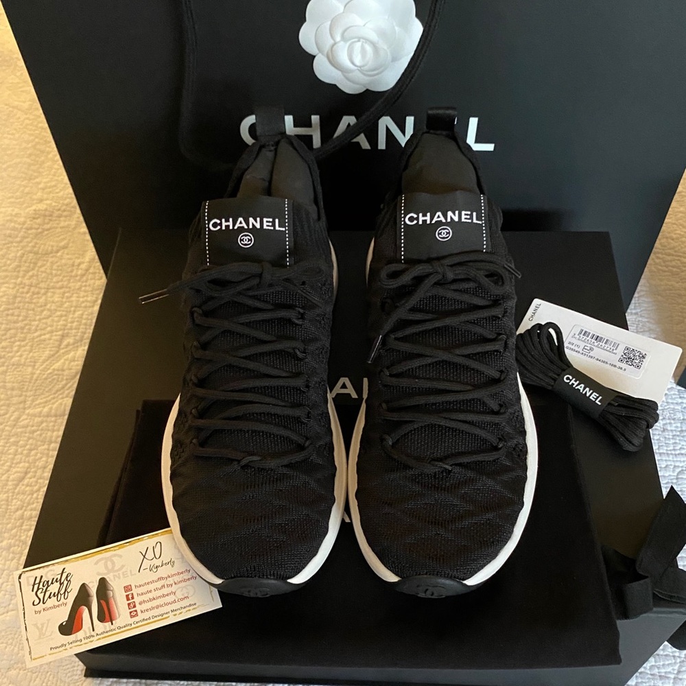 New Chanel 20B Trainers Sneakers 38.5 Black White